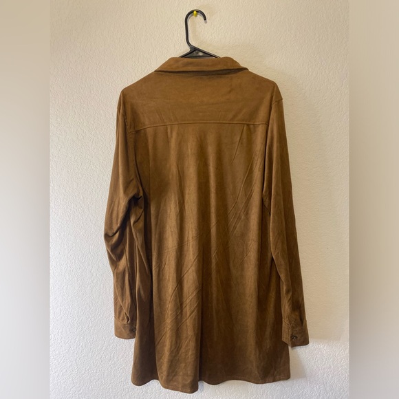 Say What? Women’s Brown Button Up Long Sleeve Top 1X - Picture 2 of 5